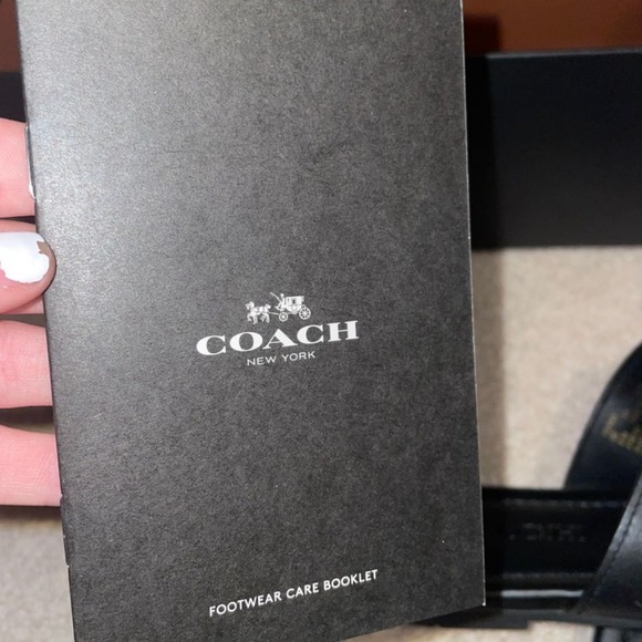 Coach Sandals - Picture 4 of 5